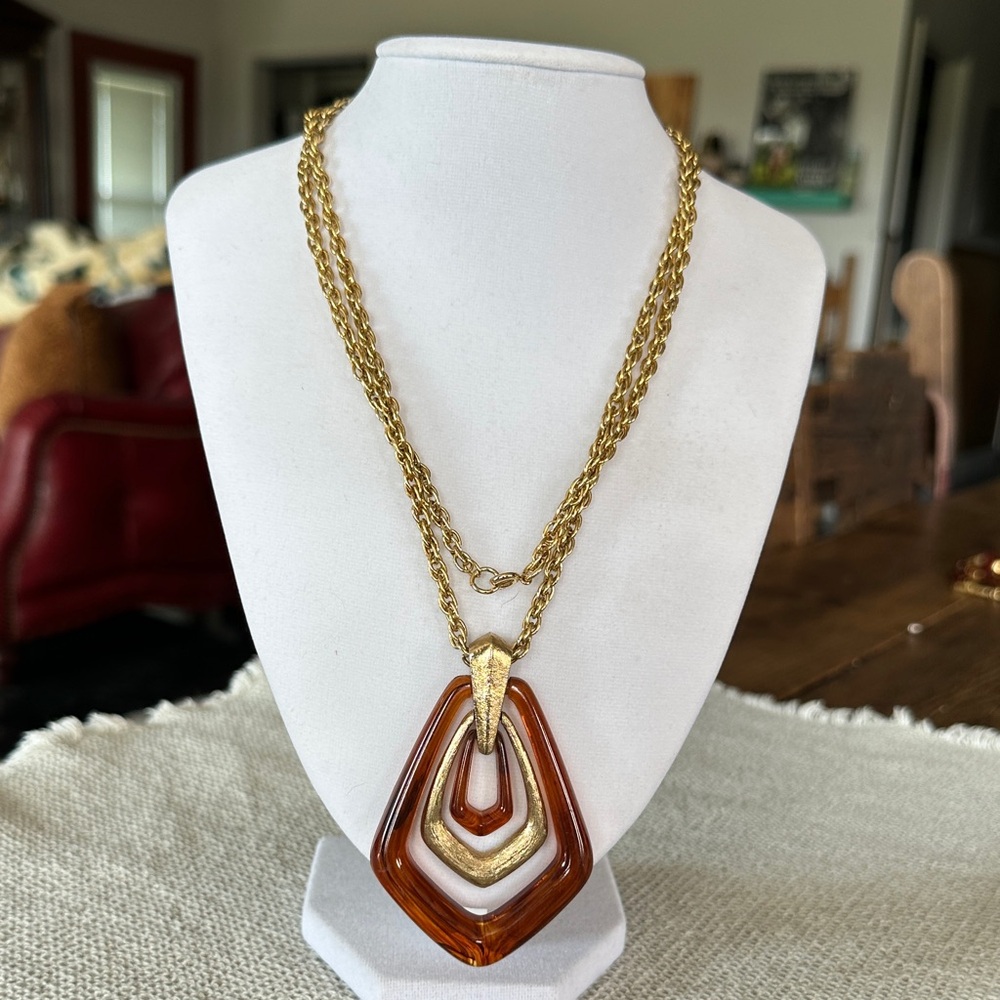 Vintage Signed Avon 1974 Town and Country Faux Tortoiseshell Pendant  Necklace